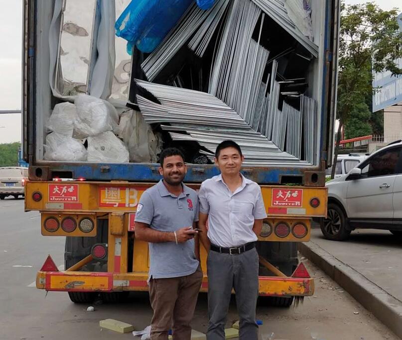 安哥拉十萬級無塵車間工程材料出貨中 安哥拉十萬級無塵車間工程材料出貨中